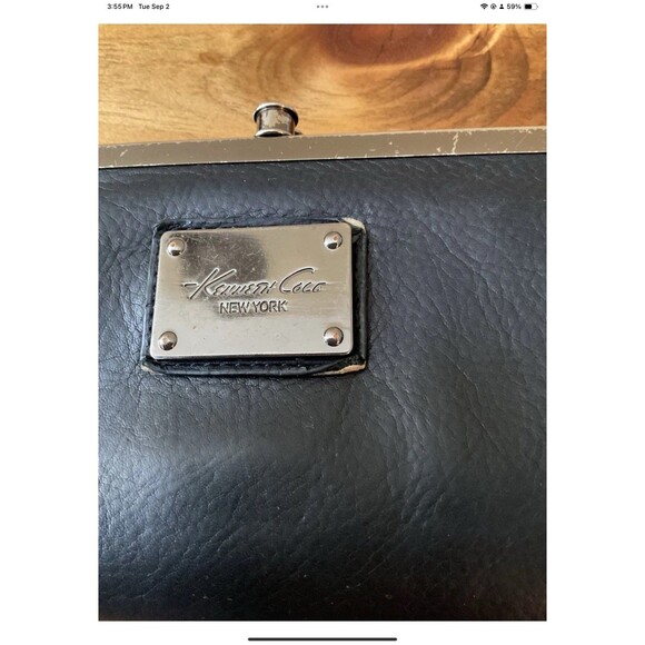 Kenneth Cole NY Black Leather Double Kiss Lock Magnetic Frame Bifold Wallet - Picture 7 of 11